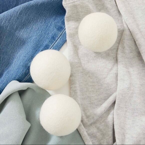 *FABFITFUN* TO THE MARKET Organic Wool Dryer Balls - Set Of 3 - Picture 3 of 5